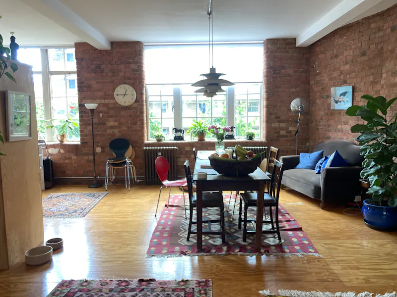 Exposed brick at Old Street loft-style apartment, F1229 (photo 12)
