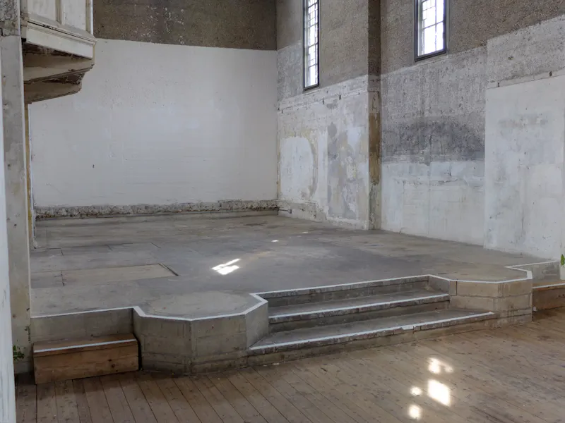 Open plan at Huge hall in Surrey Quays , N200 (photo 23)
