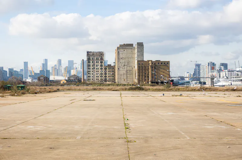 Floor - concrete at Canning Town Island, N525 (photo 4)