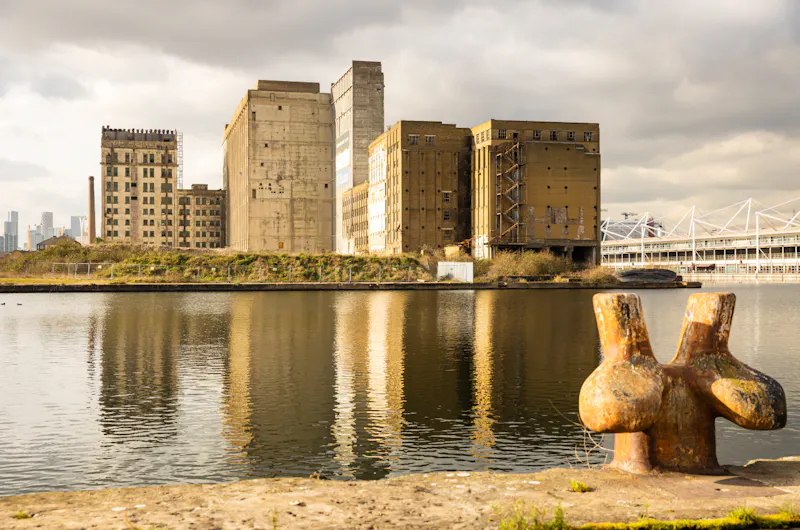 Canning Town Island, N525 (photo 6)