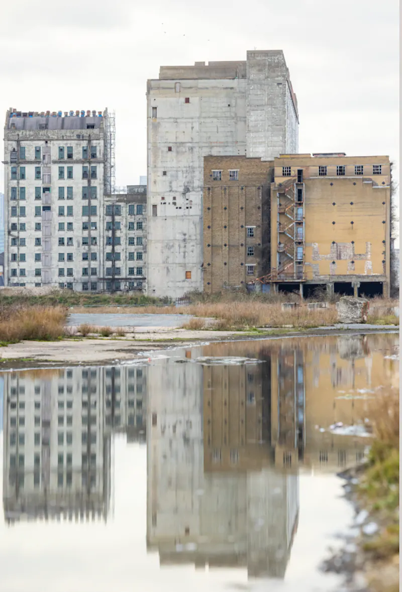 Canning Town Island, N525 (photo 1)