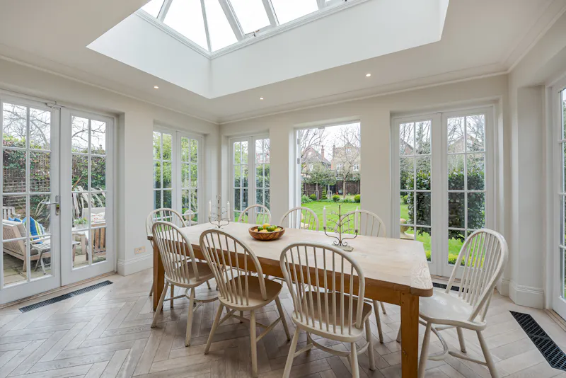 Conservatory at Stylish Putney house, E505 (photo 13)