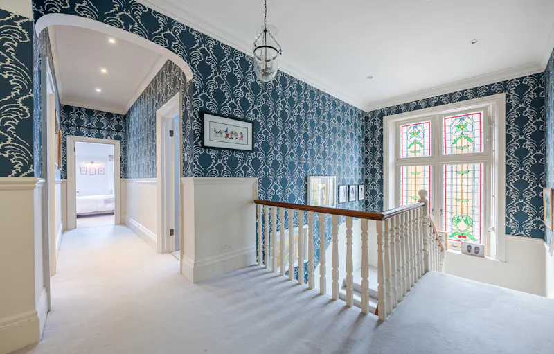 Landing at Stylish Putney house, E505 (photo 42)