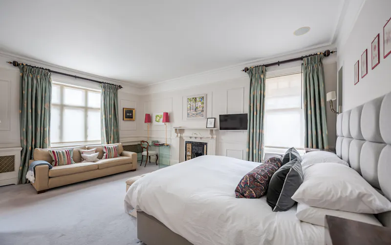 Stylish Putney house, E505 (photo 35)