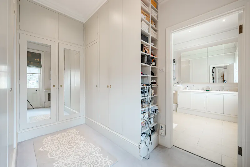 Stylish Putney house, E505 (photo 30)