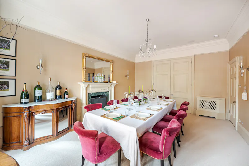 Dining room at Stylish Putney house, E505 (photo 10)