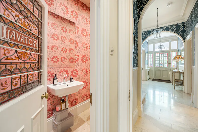 Bathroom at Stylish Putney house, E505 (photo 9)