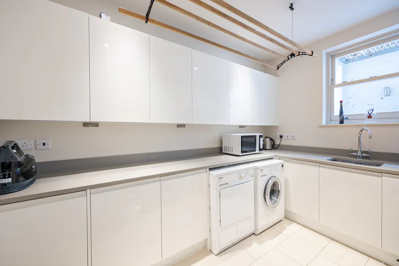 Utility room at Stylish Putney house, E505 (photo 7)