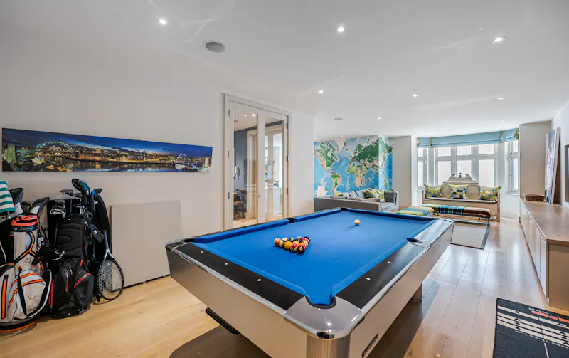 Stylish Putney house, E505 (photo 24)