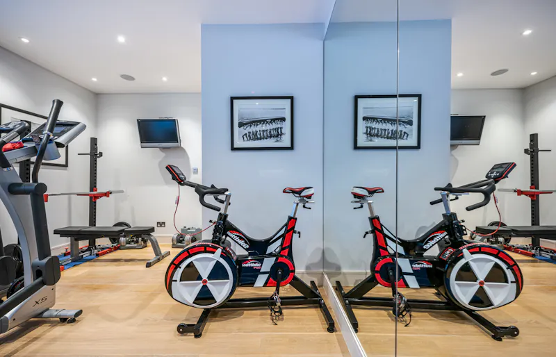 Gym at Stylish Wandsworth house, B1994 (photo 15)