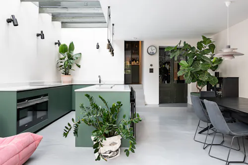 Stylish Surbiton house, D2662