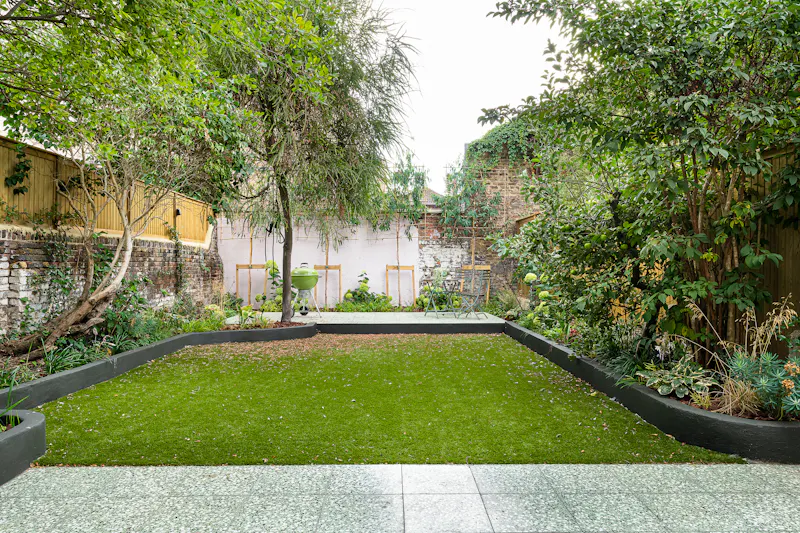 Terrace/Patio at Stylish Surbiton house, D2662 (photo 24)