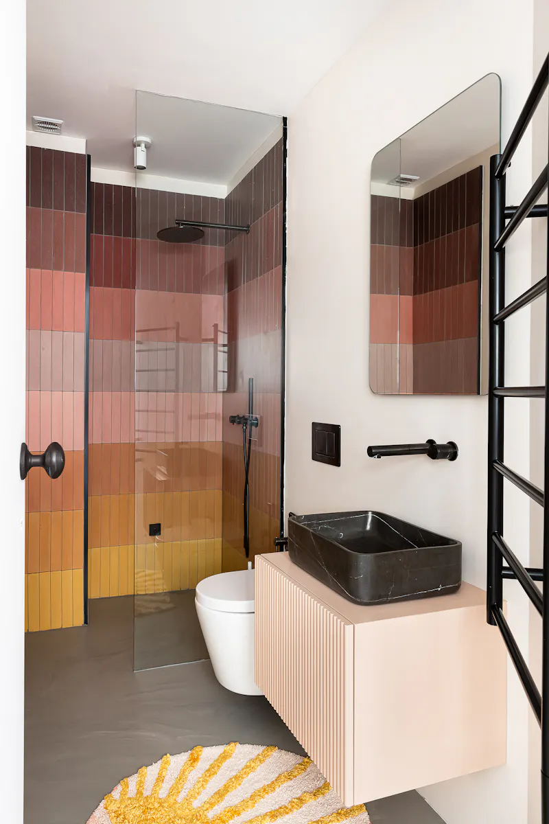 Bathroom at Stylish Surbiton house, D2662 (photo 18)