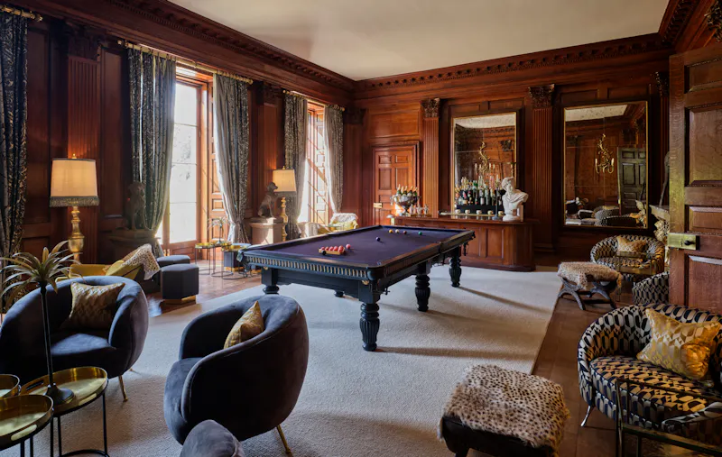 Games room at Grand Worcestershire venue, B1999 (photo 5)