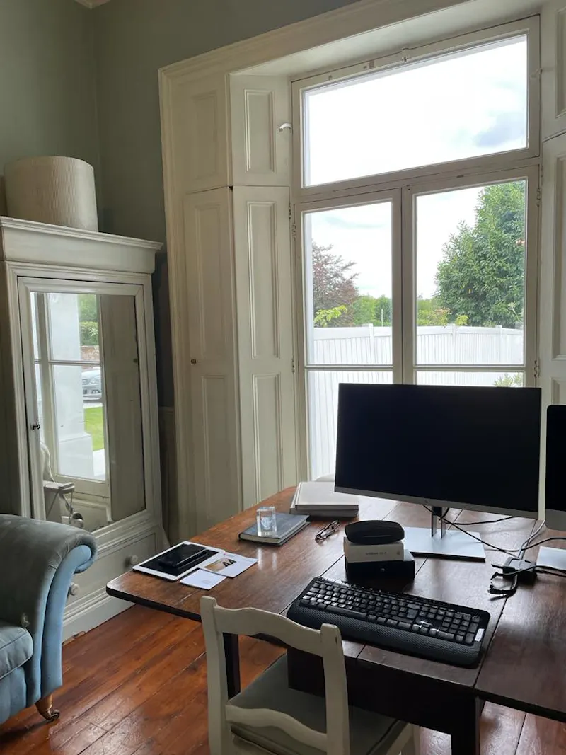 Office at Grade II Shepperton house, A1441 (photo 40)