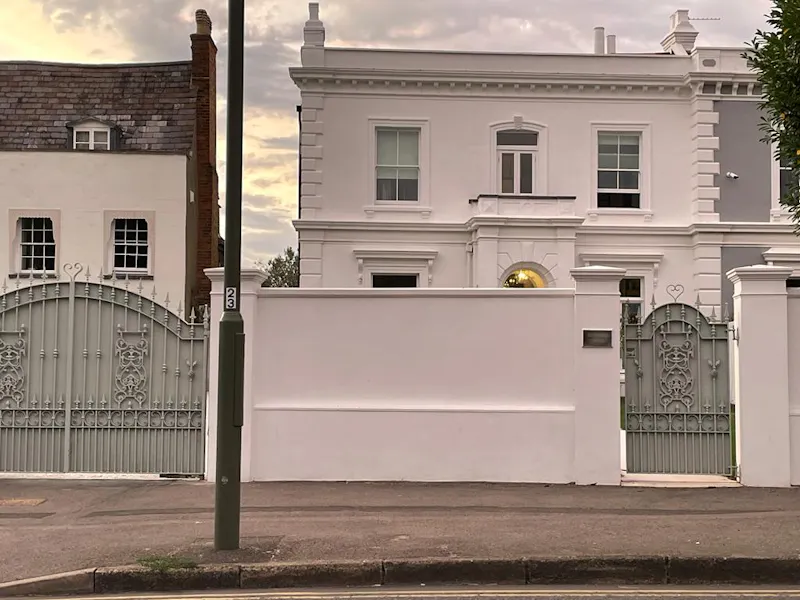 Grade II Shepperton house, A1441 (photo 53)