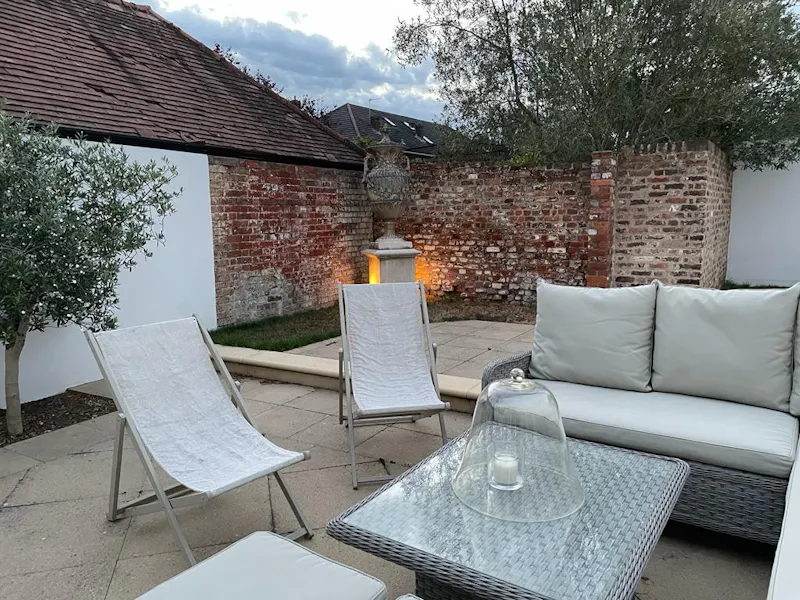Terrace/Patio at Grade II Shepperton house, A1441 (photo 50)