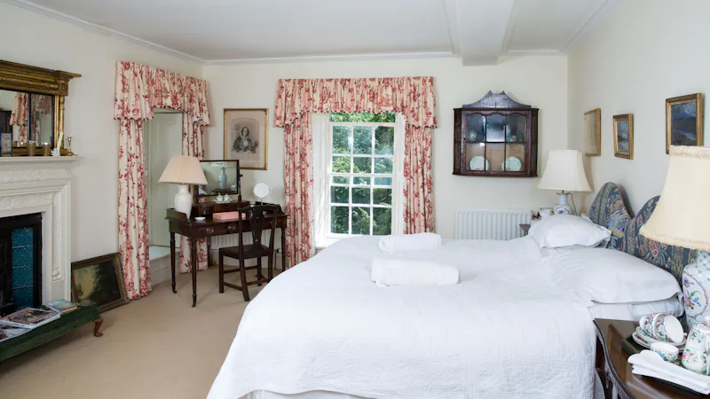 Large Llanwrtyd Manor House, A1585 (photo 14)