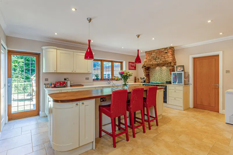 Exposed brick at Welwyn Garden City Home, D2667 (photo 4)