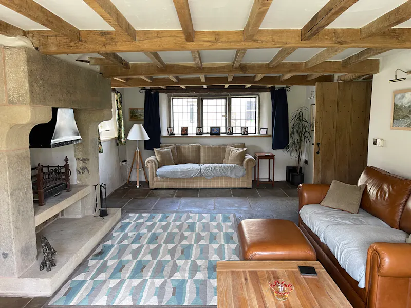 Living Room at 17th Century Yeoman’s House, A1586 (photo 3)