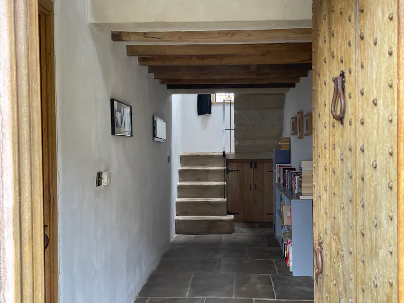 Staircase at 17th Century Yeoman’s House, A1586 (photo 40)