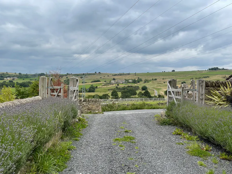 Views - country at 17th Century Yeoman’s House, A1586 (photo 100)
