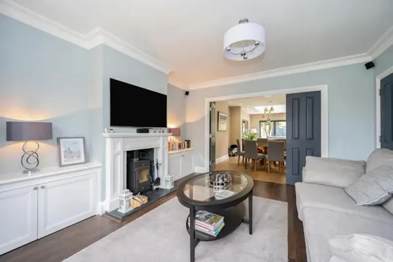 Living Room at Quiet Leatherhead Cul-De-Sac, D2665 (photo 9)