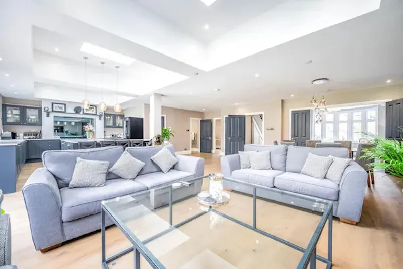Living Room at Quiet Leatherhead Cul-De-Sac, D2665 (photo 5)