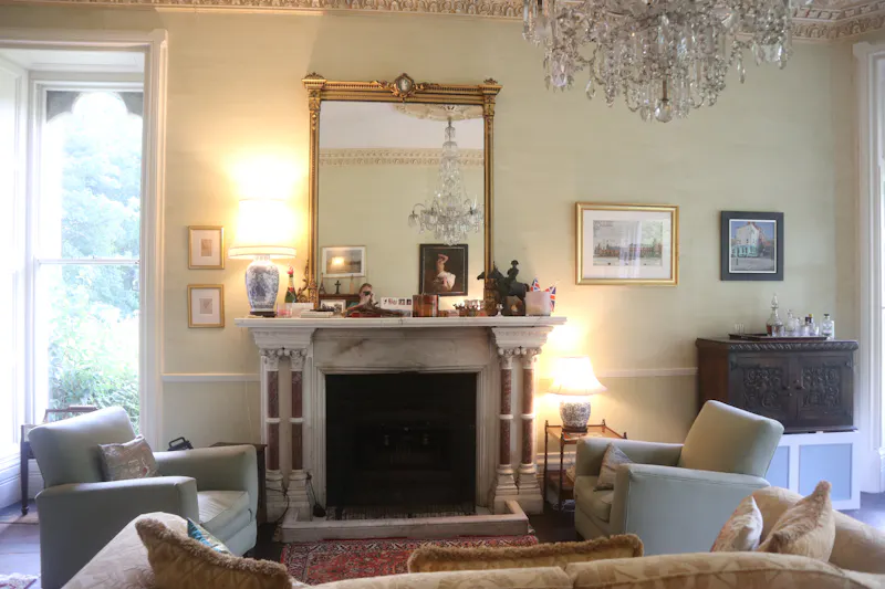 Living Room at Stocksfield Gothic house, B1996 (photo 12)