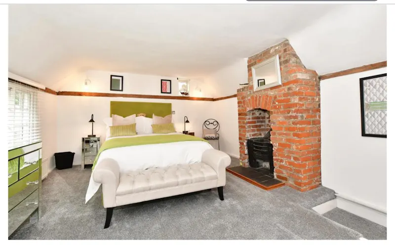 Bedroom at Rochester converted bakery, D2674 (photo 17)