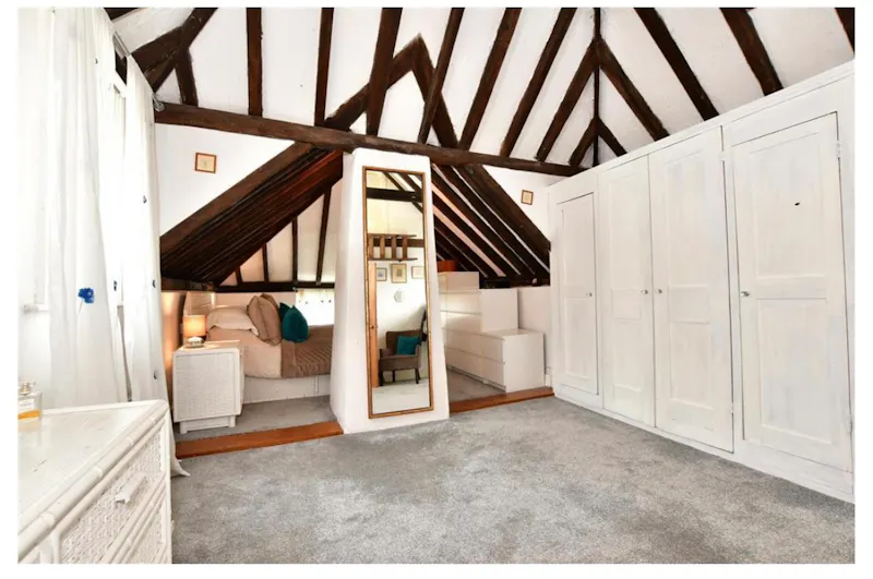 Bedroom at Rochester converted bakery, D2674 (photo 15)