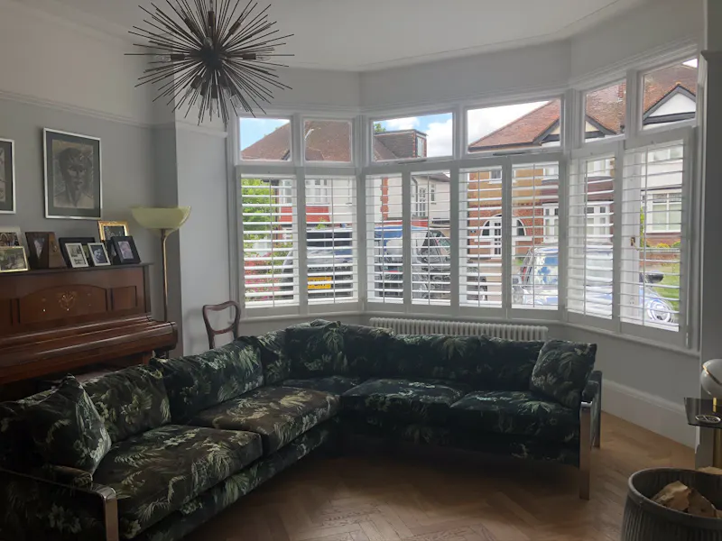 Living Room at Woodford Edwardian house, E510 (photo 21)