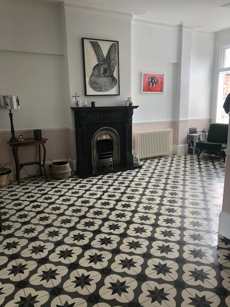 Woodford Edwardian house, E510 (photo 8)