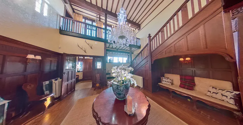 Entrance hall at Haywards Heath Victorian manor, B1997 (photo 3)