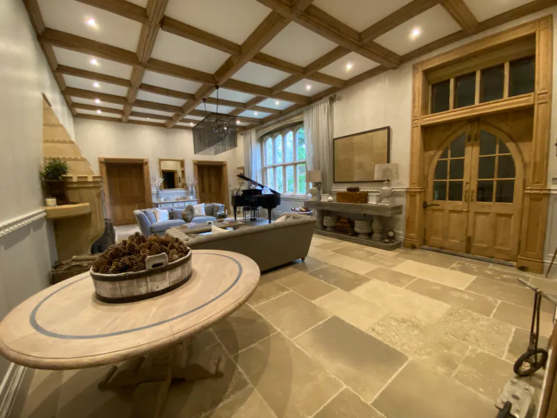 Floor - tiled at Taunton Manor House, H1019 (photo 3)