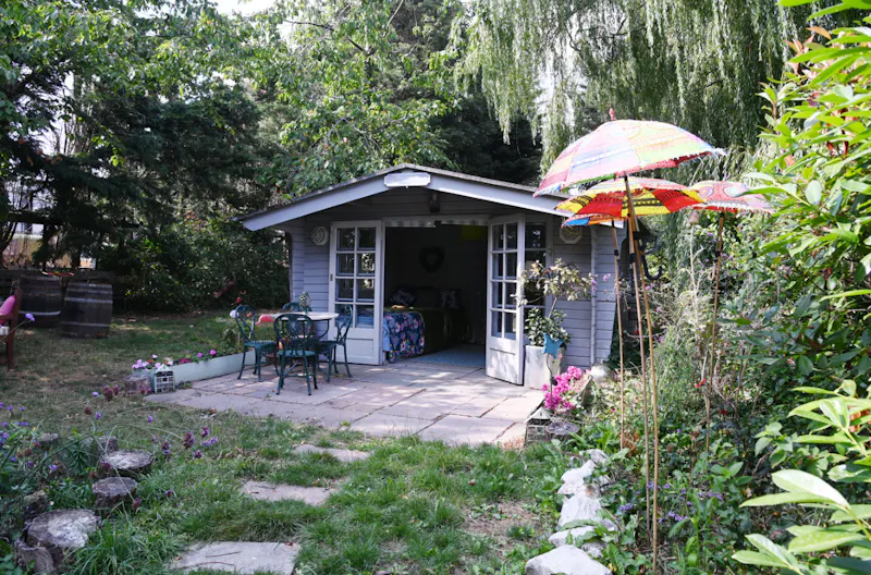 Bohemian Basildon pool house, D2671 (photo 77)