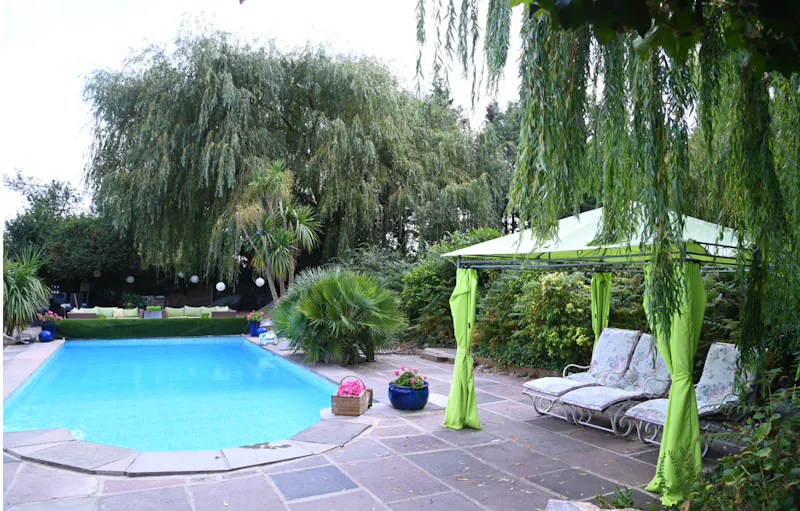 Bohemian Basildon pool house, D2671 (photo 57)