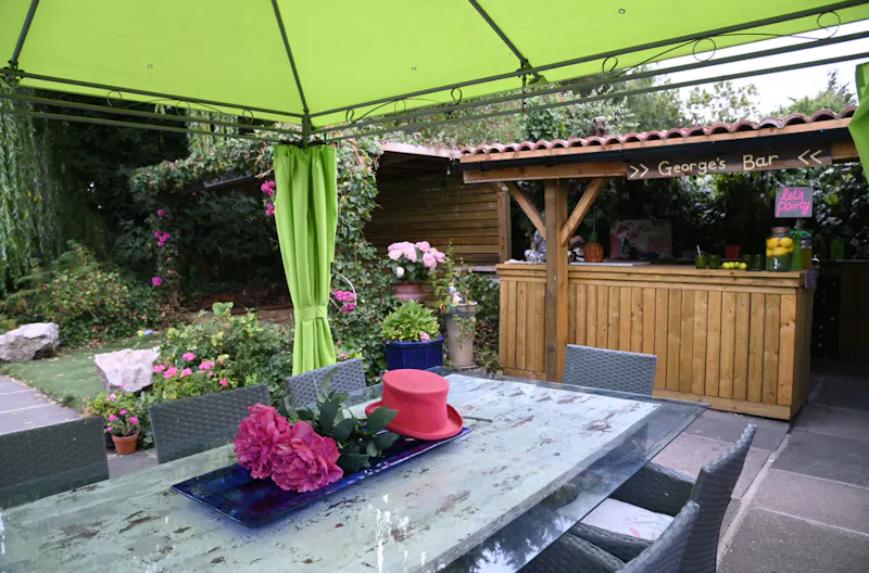 Bohemian Basildon pool house, D2671 (photo 49)