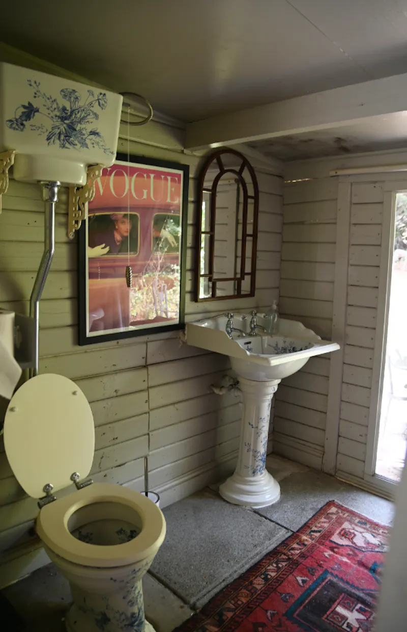 Bathroom at Bohemian Basildon pool house, D2671 (photo 63)