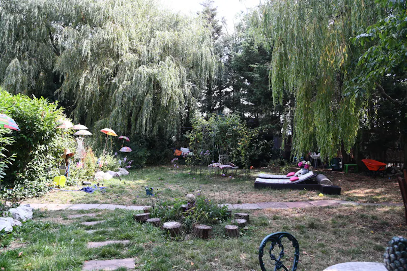 Garden at Bohemian Basildon pool house, D2671 (photo 75)