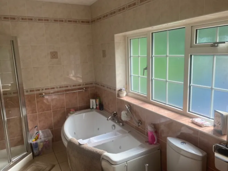 Bath - rolltop at Prestbury Home, D2673 (photo 11)