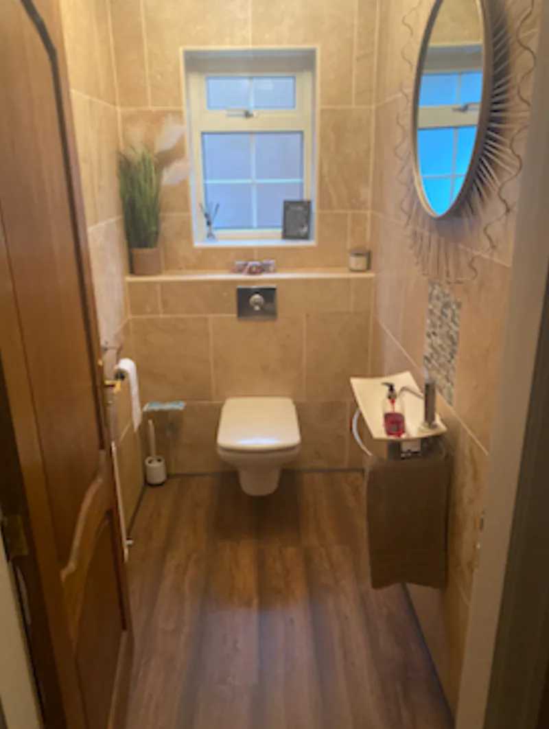 Bathroom at Prestbury Home, D2673 (photo 4)