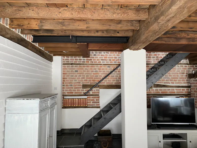 Staircase at Georgian barn in Aldermaston , A1589 (photo 28)