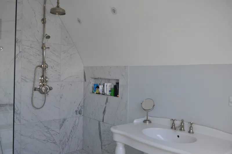 Bathroom at Woodford Edwardian house, E510 (photo 32)