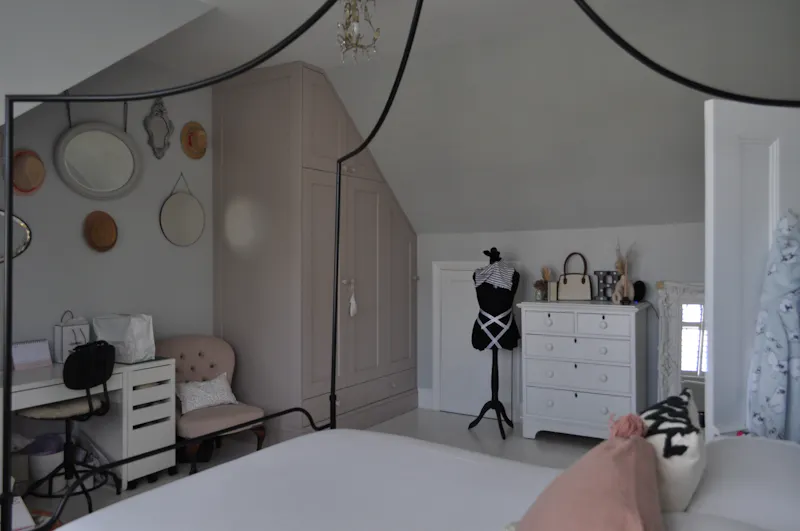 Bedroom at Woodford Edwardian house, E510 (photo 40)