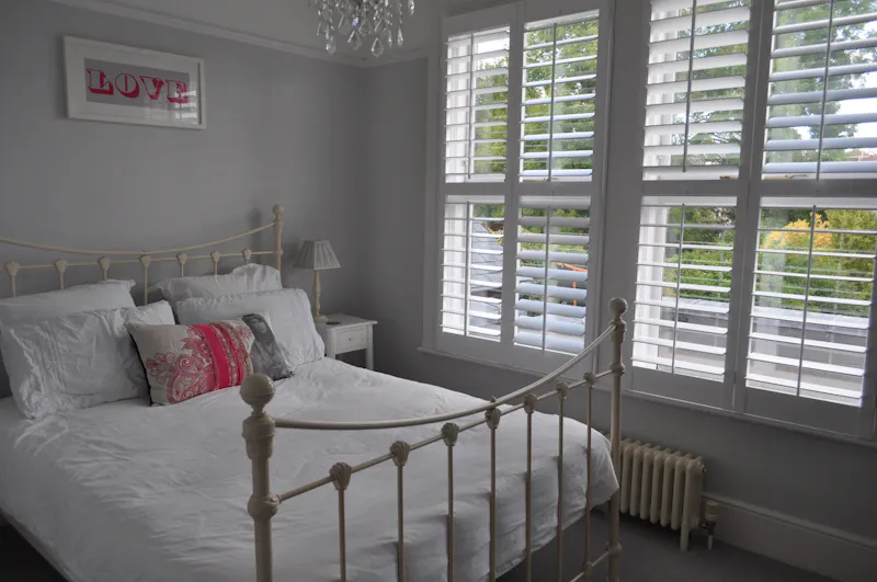 Bedroom at Woodford Edwardian house, E510 (photo 47)