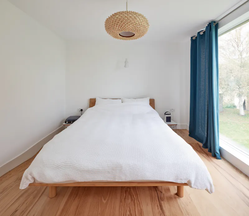 Bedroom at Award winning Harkstead house, K458 (photo 31)