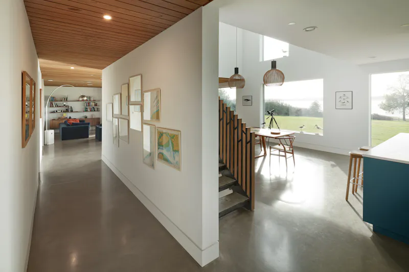 Open plan at Award winning Harkstead house, K458 (photo 3)