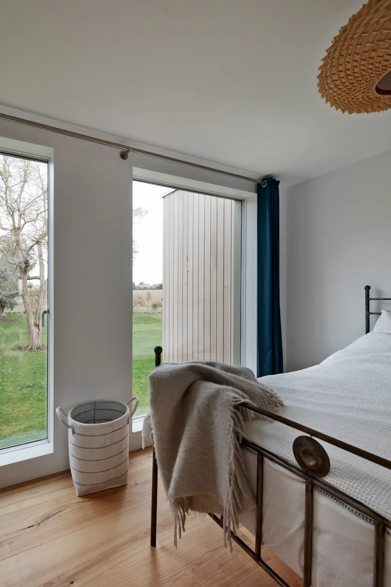 Award winning Harkstead house, K458 (photo 32)