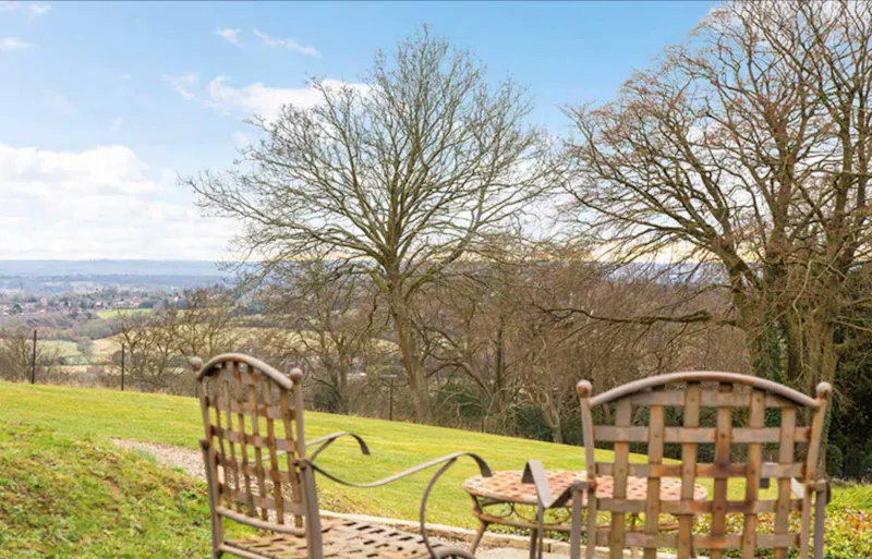 Views - country at Caterham Country House, B2001 (photo 18)